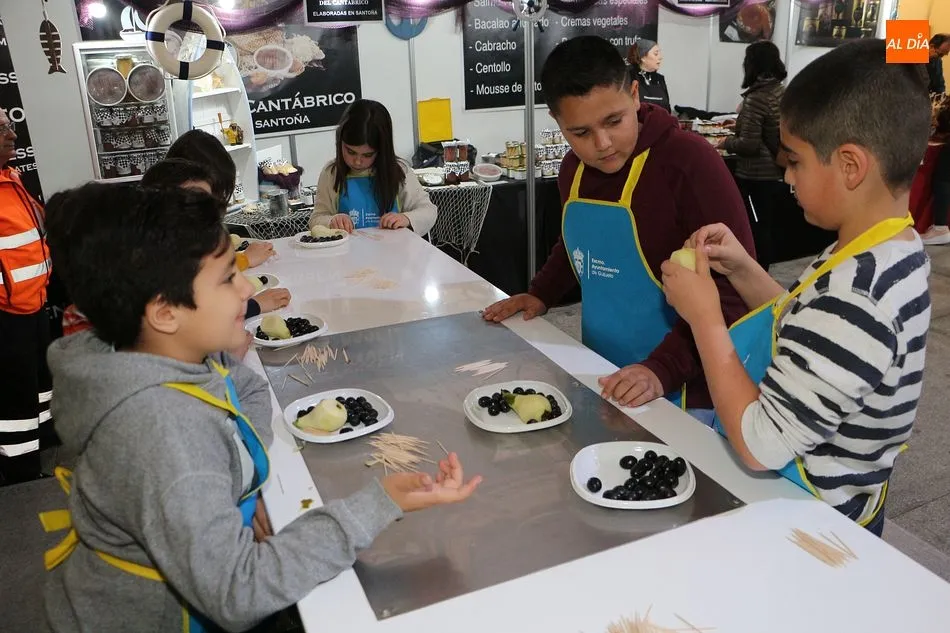 Foto 3 - Los ni&ntilde;os se divierten &lsquo;Cocinando en familia&rsquo;