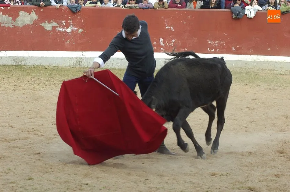 Foto 2 - Pasan a la final del Bols&iacute;n todos los semifinalistas ante la invalidez de las vacas  
