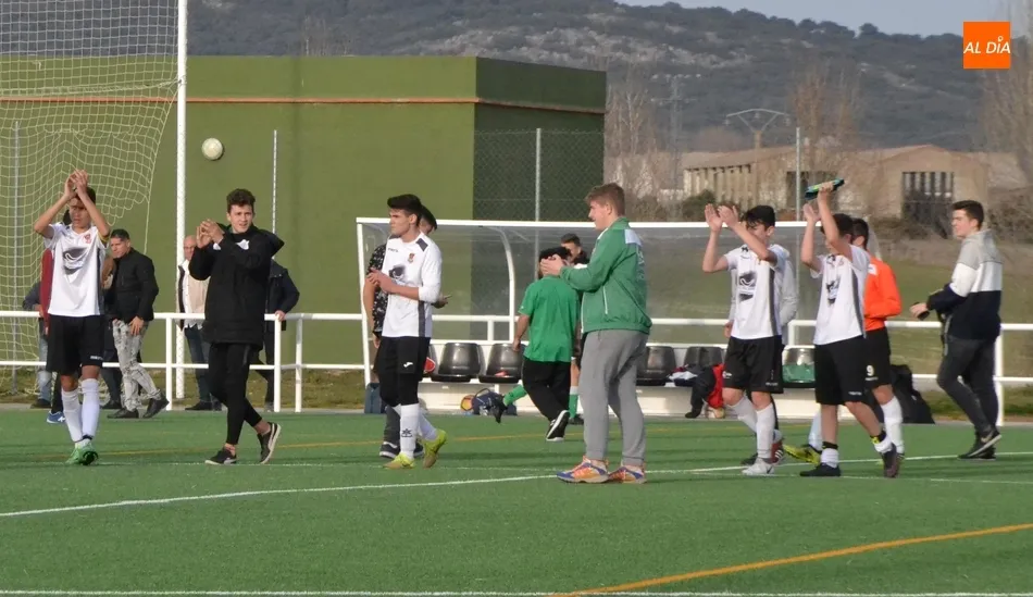 Foto 2 - [M 23|24 FEB] El Cadete del Ciudad Rodrigo se reencuentra con la victoria ante un rival directo  