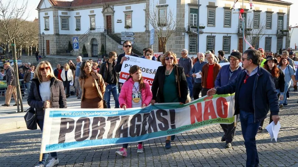 Foto 2 - La Plataforma contra los Peajes prepara una protesta conjunta de Espa&ntilde;a y Portugal en Vilar...