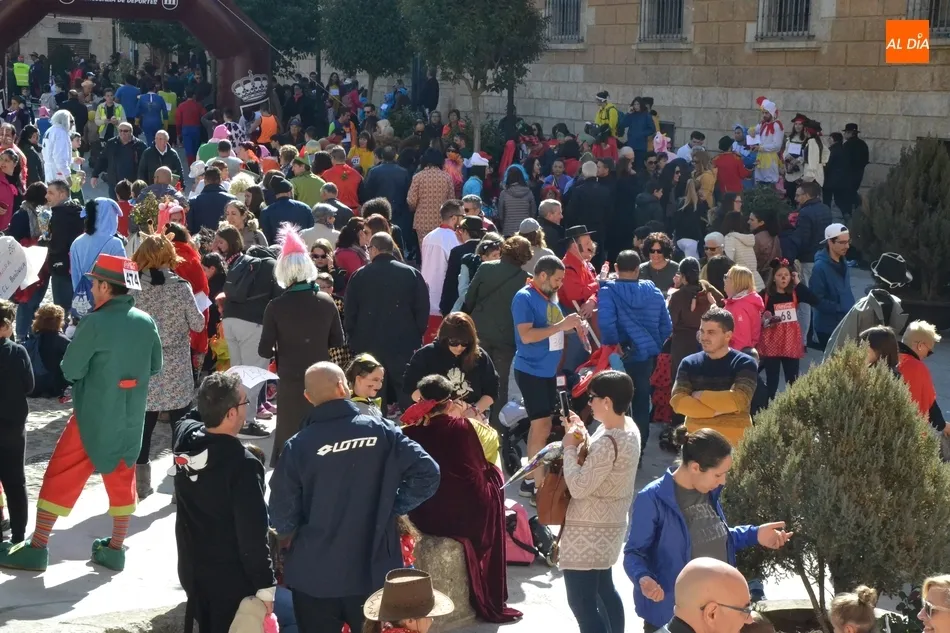 Foto 11 - El Cross del Carnaval bate su r&eacute;cord hist&oacute;rico de participaci&oacute;n en una radiante ma&ntilde;ana  