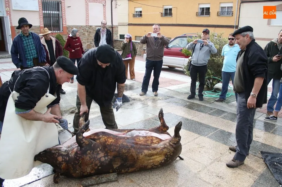 Foto 6 - Galinduste saborea la matanza tradicional