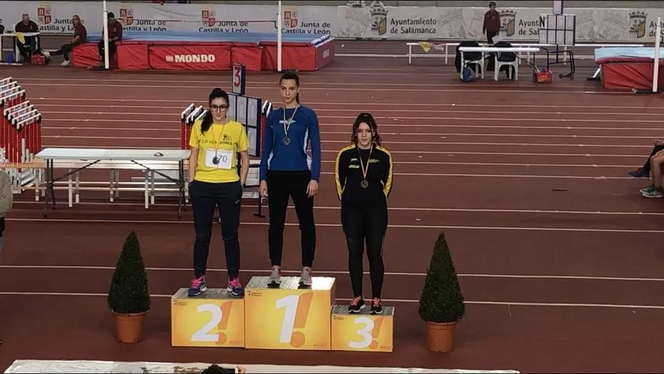 Foto 11 - Notable participaci&oacute;n del CD Los Leones de Vitigudino en los Juegos Escolares  