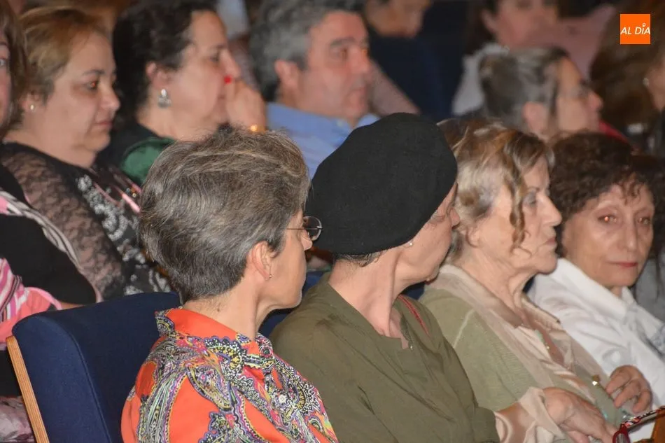 Foto 11 - Iv&aacute;n Plaus y la Joven Orquesta Sinf&oacute;nica Ciudad de Salamanca ofrecen un magn&iacute;fico concierto
