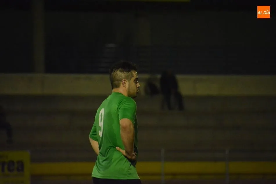 Foto 9 - El Salamanca UDS &lsquo;B&rsquo; sigue a la caza del Villaralbo en la Regional de Aficionados