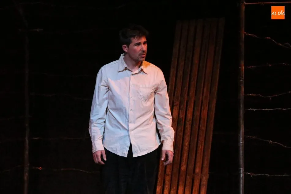 Foto 5 - La Lengua Teatro se coloca con &lsquo;La indagaci&oacute;n&rsquo; como aspirante a lograr uno de los premios...