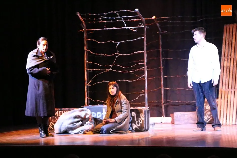 Foto 2 - La Lengua Teatro se coloca con &lsquo;La indagaci&oacute;n&rsquo; como aspirante a lograr uno de los premios...
