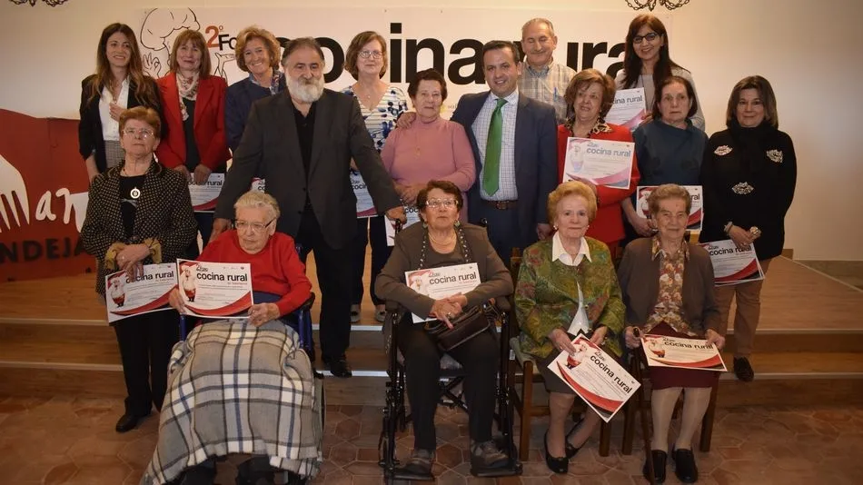 Homenaje a las mujeres que durante años han cocinado en sus restaurantes del mundo rural