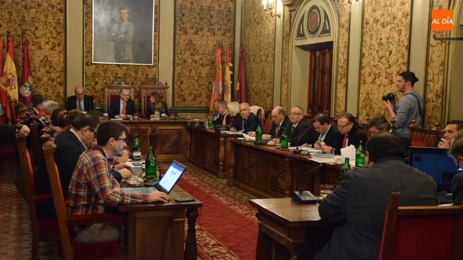 Foto 5 - La Diputaci&oacute;n aprueba una propuesta del Grupo Popular contra la ruptura de la soberan&iacute;a nacional
