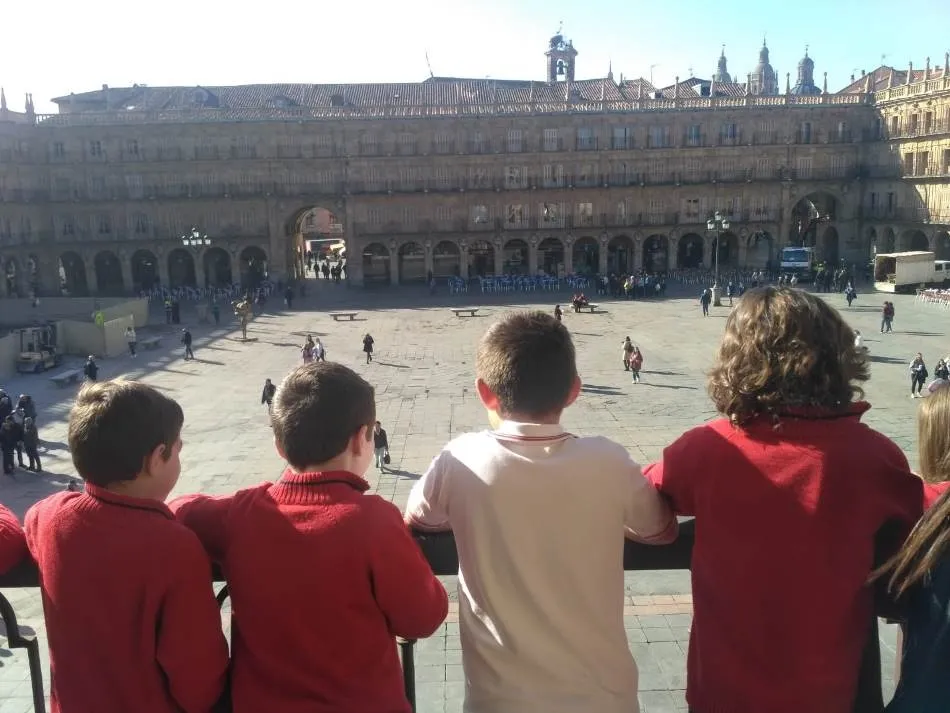 Foto 8 - Estudiantes del colegio Trinitarios disfrutan una interesante visita al Ayuntamiento