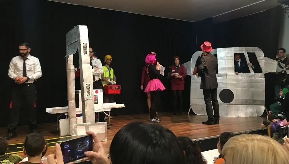 Una de las actuaciones de la fiesta de Carnaval del año anterior en Castellanos de Moriscos