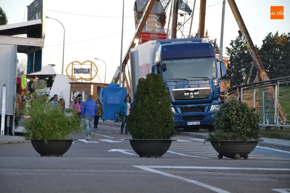 Colocadas un año más varias ‘macetas antiterroristas’ en la zona de ferias  