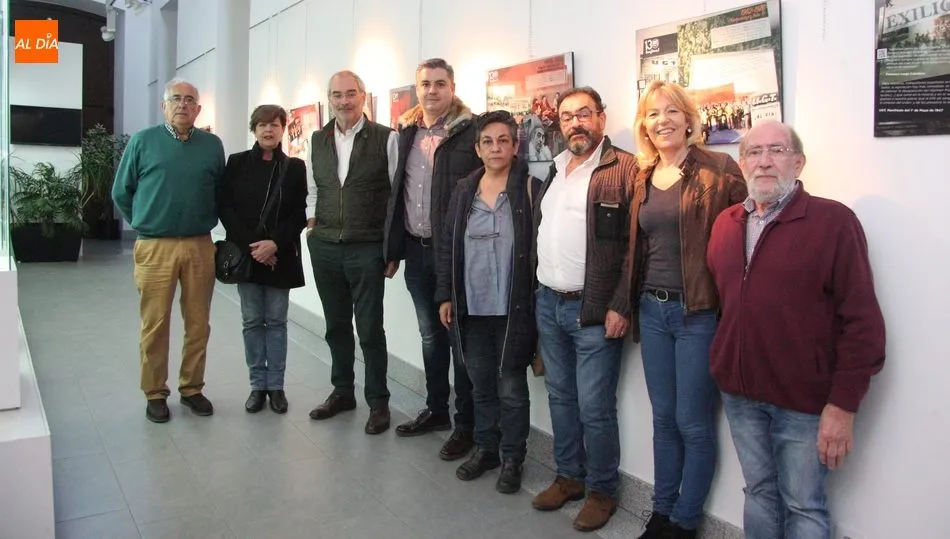 Evelio Angulo y Germán Vicente estuvieron acompañados de otros responsables de la UGT y del segundo teniente de alcalde, Javier Muñiz / CORRAL