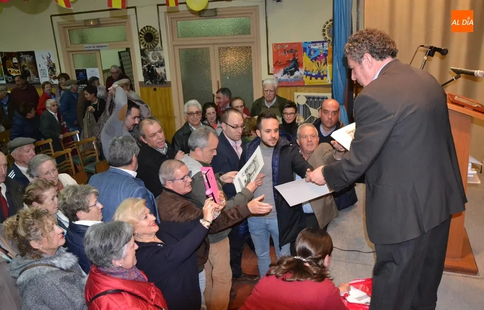 Carlos García Medina relata al detalle la historia de El Porvenir en su pregón para el Centro  