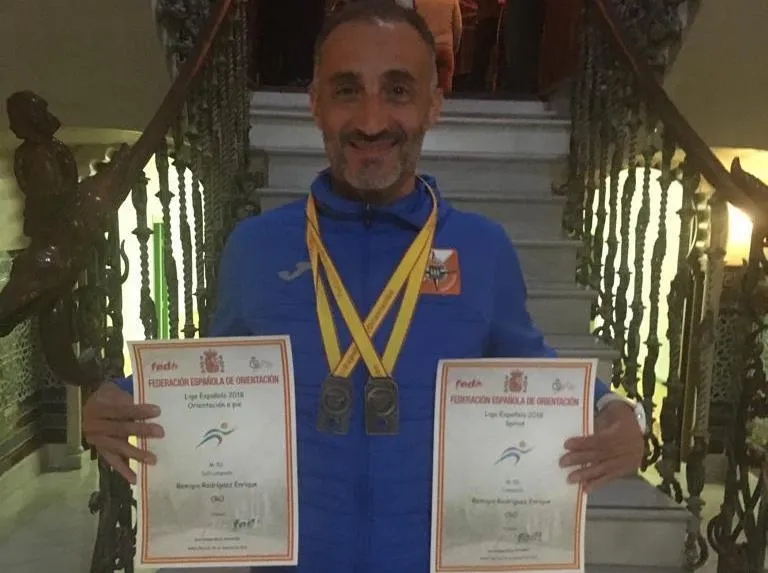 Foto 3 - Remigio Rodr&iacute;guez recoge sus trofeos de la Liga Nacional de Orientaci&oacute;n 2018  