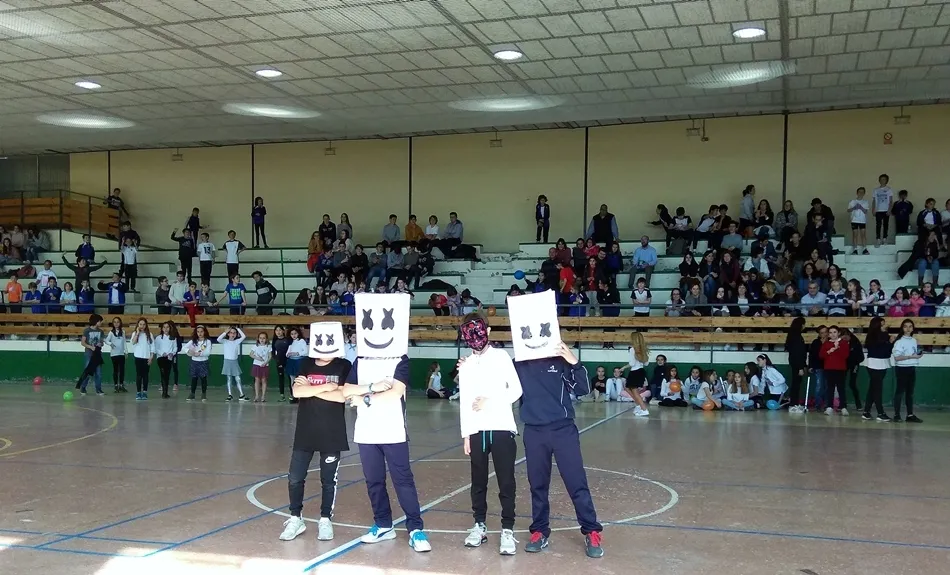 Foto 10 - Jornada de puertas abiertas y visita guiada en el colegio Maristas
