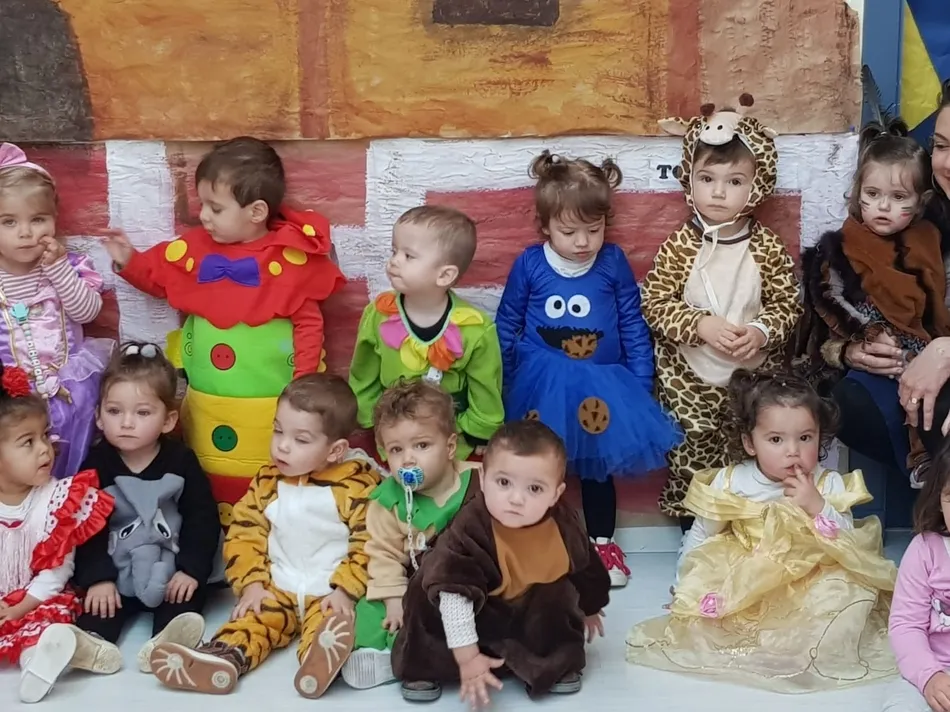Foto 2 - Divertida ma&ntilde;ana en la Escuela Infantil con su propia fiesta de disfraces  