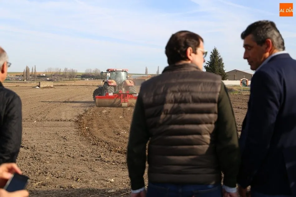 Foto 10 - Ma&ntilde;ueco defiende potenciar el regad&iacute;o para &ldquo;apostar por el futuro del mundo rural&rdquo;  