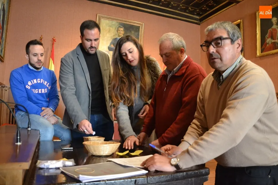 Foto 3 - Sorteado el orden de intervenci&oacute;n en los diferentes desfiles del Carnaval  