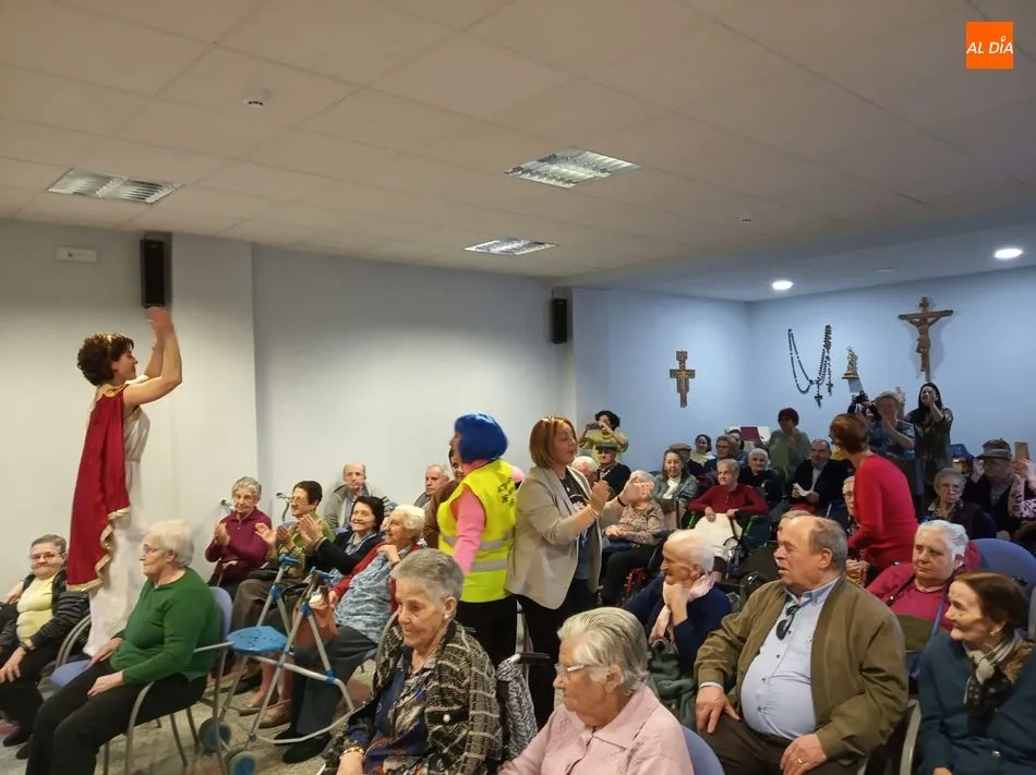 Foto 4 - Las chirigotas inician el carnaval de Guijuelo