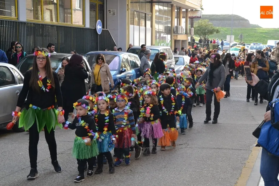 La Escuela de Música une el Carnaval de Miróbriga con los de Tenerife, Venecia o Río de Janeiro  
