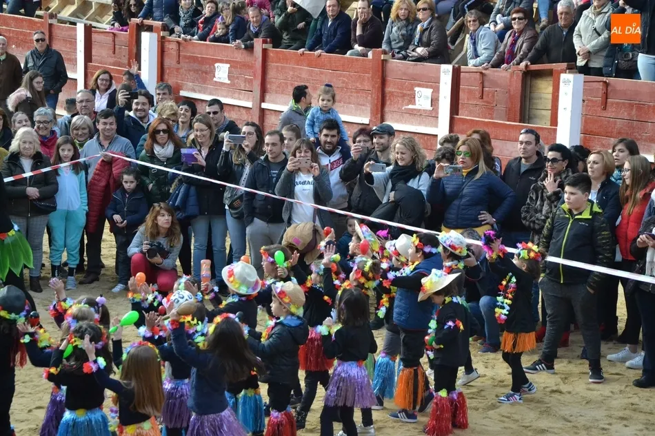 Foto 8 - La Escuela de M&uacute;sica une el Carnaval de Mir&oacute;briga con los de Tenerife, Venecia o R&iacute;o de Janeiro  