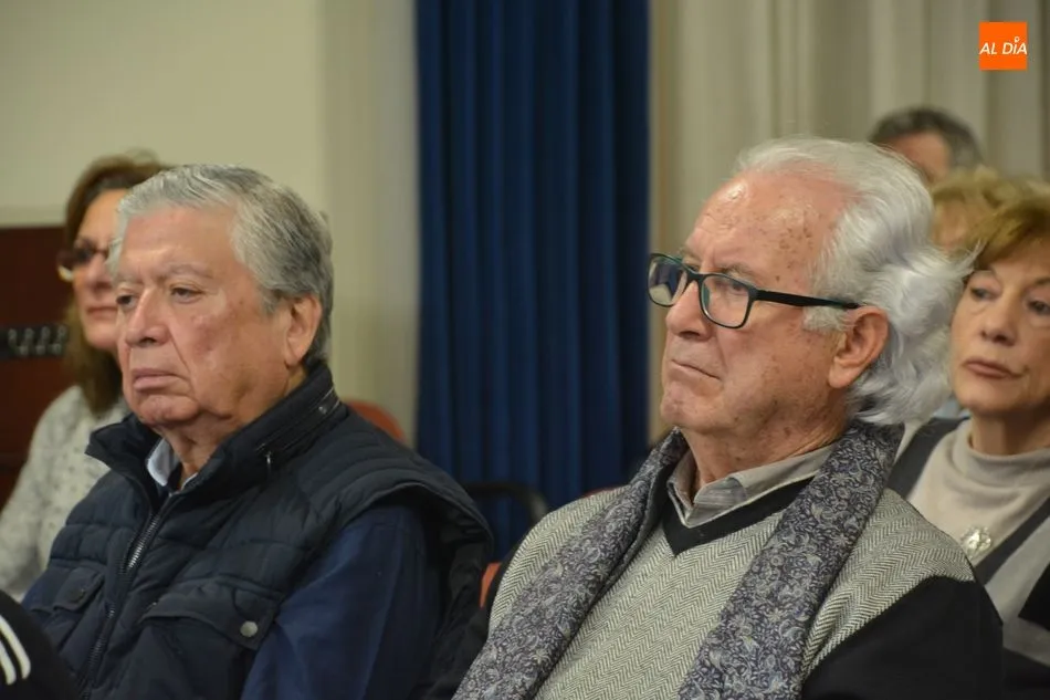 Foto 5 - El periodista y escritor Agust&iacute;n Remesal P&eacute;rez analiza la relaci&oacute;n de Unamuno con Portugal  