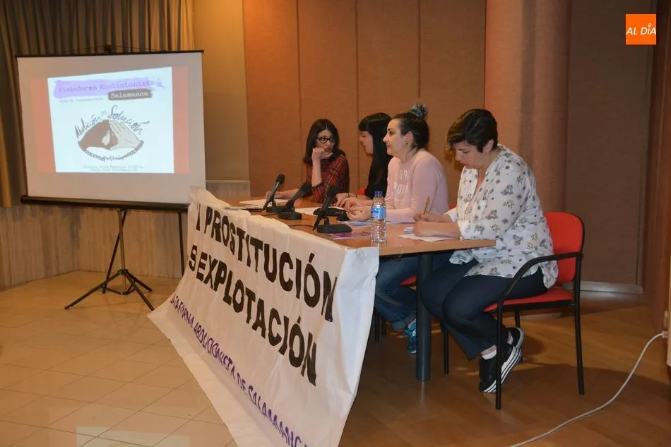 Foto 8 - La nueva Plataforma Abolicionista de Salamanca luchar&aacute; por una ciudad sin prostituci&oacute;n  
