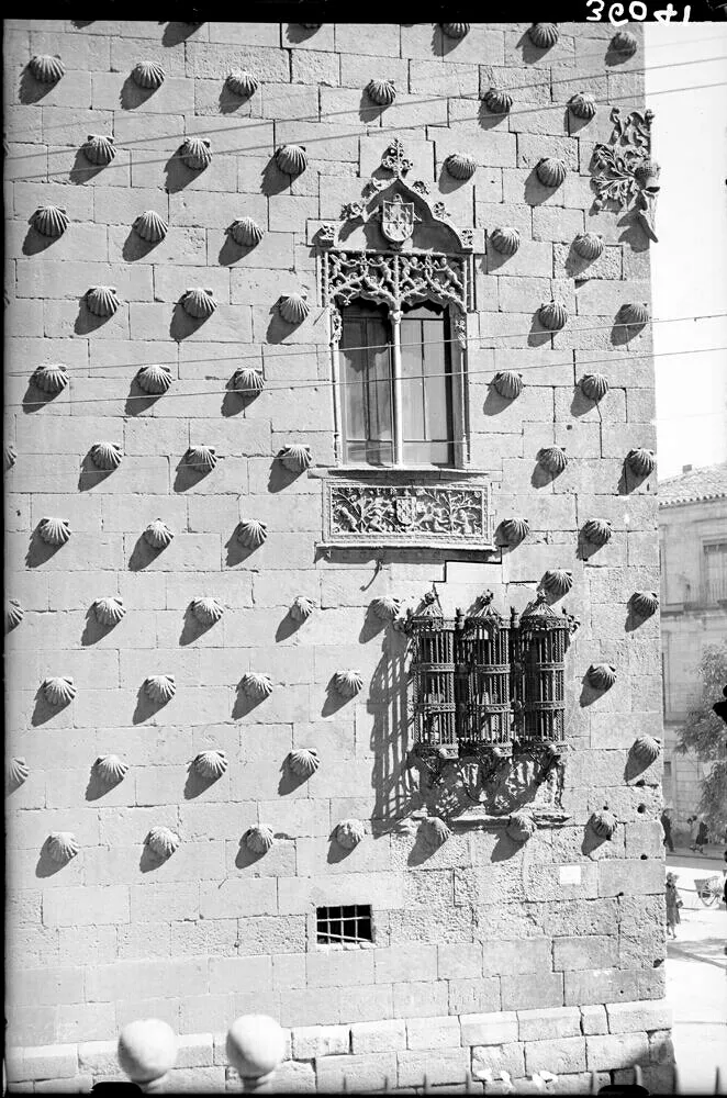 Foto 3 - Puerta de la Casa de las Conchas
