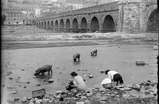 Lavanderas en el Tormes