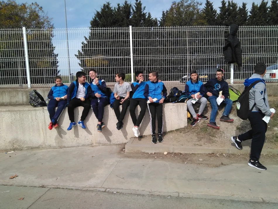 Foto 4 - Bocatas solidarios en el IES Federico Garc&iacute;a Bernalt