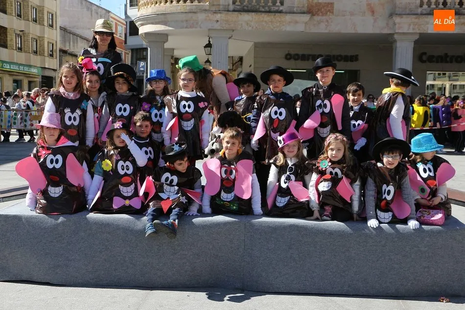 Foto 11 - Los escolares de Guijuelo animan el carnaval con un divertido desfile