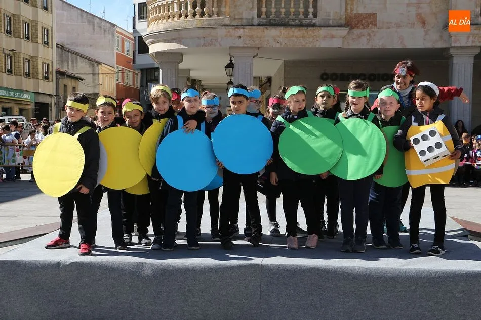 Foto 8 - Los escolares de Guijuelo animan el carnaval con un divertido desfile