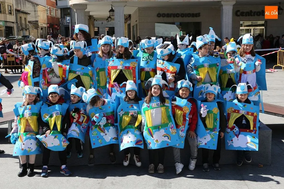 Foto 3 - Los escolares de Guijuelo animan el carnaval con un divertido desfile