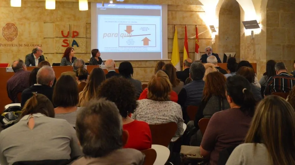 La mesa redonda estuvo moderada por Joan Miquel Sala, del Área de Inspección Educativa de la Dirección Provincial de Salamanca
