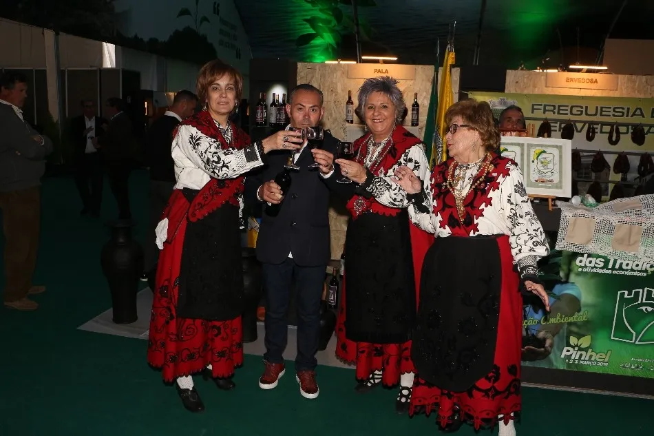 Foto 7 - Guijuelo y Pinhel concluyen su hermanamiento con el mejor sabor