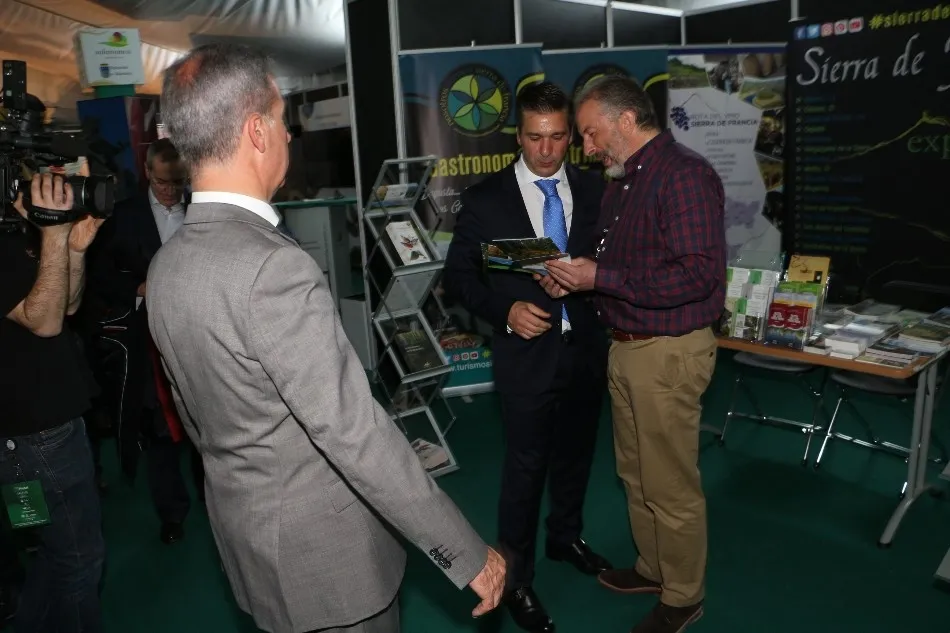 Foto 2 - La Sierra de Francia se promociona en Pinhel