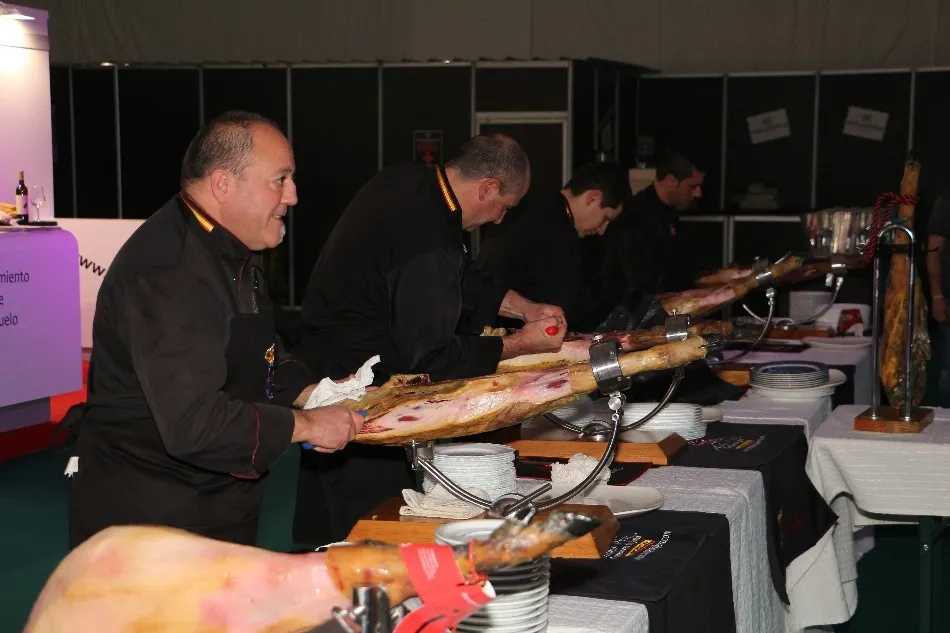 Foto 7 - Cultura y gastronom&iacute;a de Salamanca se promocionan en Pinhel
