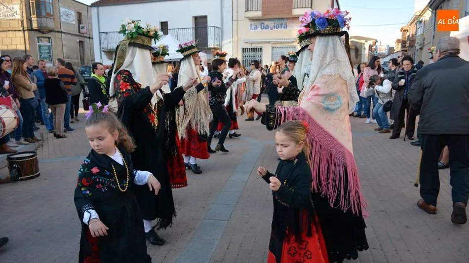 Foto 10 - La tradicional fiesta de Los Barrios ofrece una gran tarde de folclore en Lumbrales