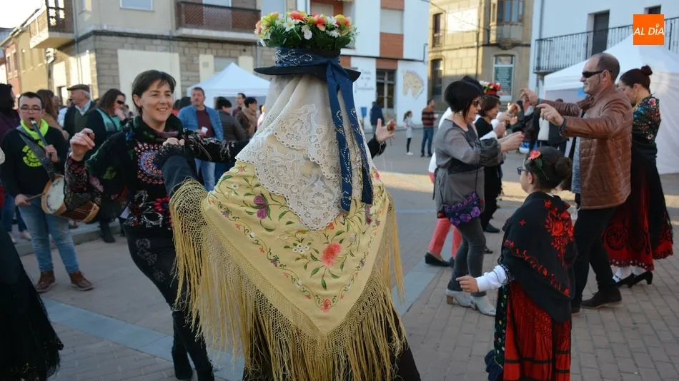 Foto 8 - La tradicional fiesta de Los Barrios ofrece una gran tarde de folclore en Lumbrales