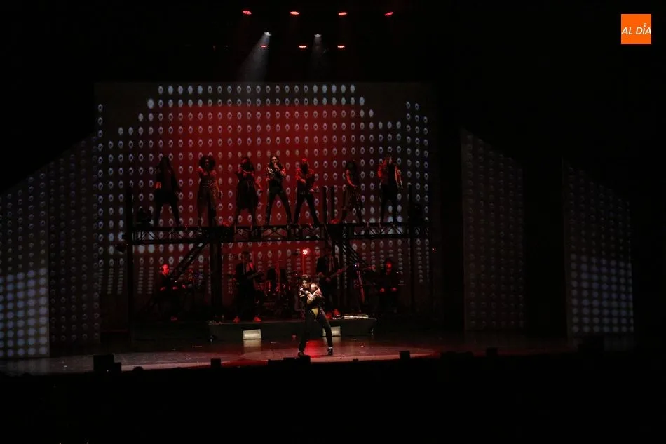 Foto 6 - El CAEM vibra con el intenso musical de Michael Jackson