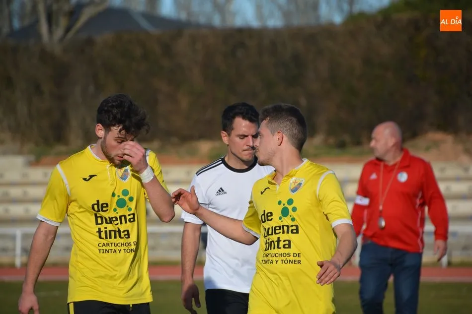 Foto 6 - El Salamanca UDS &lsquo;B&rsquo; se afianza en el liderato de la Regional de Aficionados
