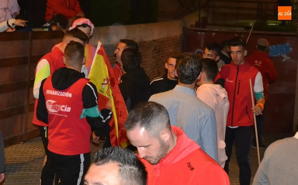 Foto 3 - El Toro del Antruejo y los Galache, que dejaron otro corneado, empalman con el Madrid-Bar&ccedil;a  