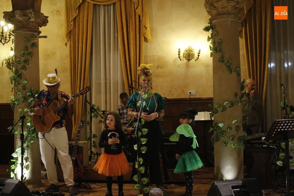 Foto 4 - El Carnaval Brasileiro inunda de fiesta el Casino de Salamanca