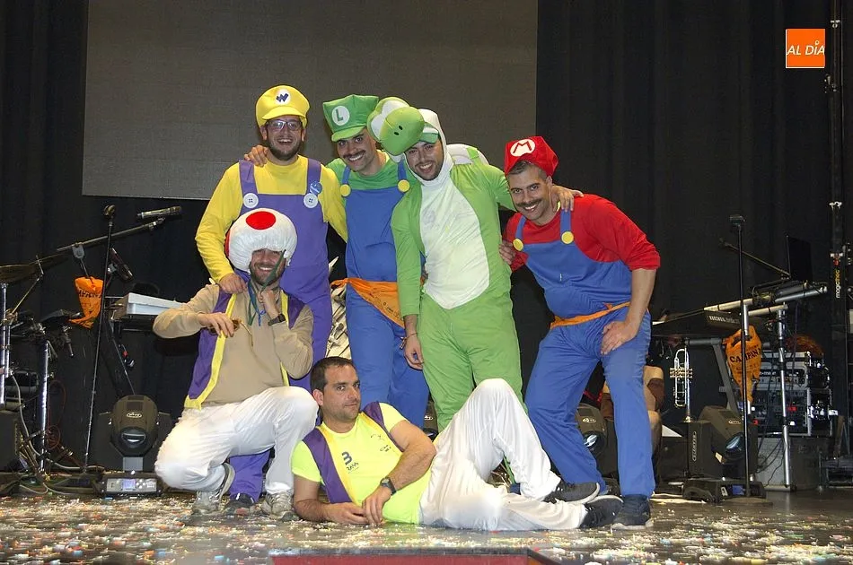 Foto 8 - La Orquesta SMS regresa al baile de disfraces al estilo &lsquo;Juego de Tronos&rsquo; colgando el &lsquo;no hay ...