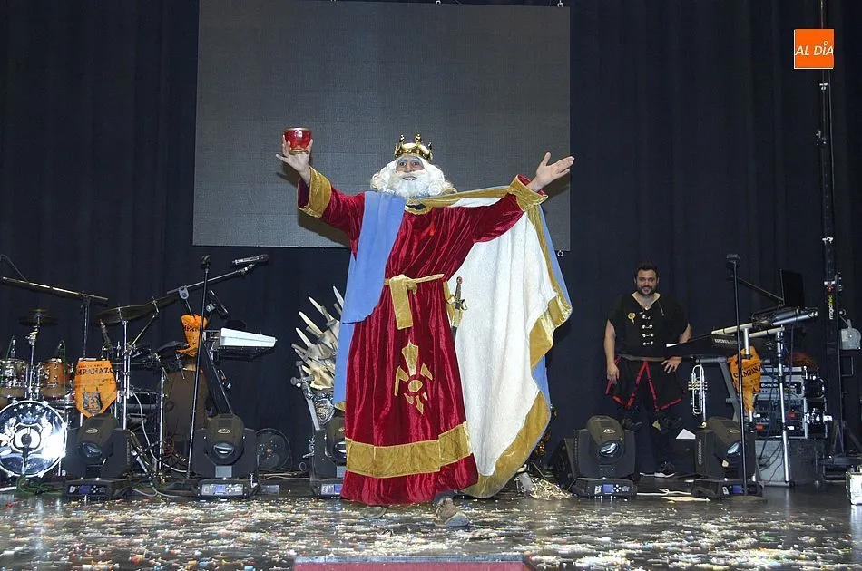 Foto 7 - La Orquesta SMS regresa al baile de disfraces al estilo &lsquo;Juego de Tronos&rsquo; colgando el &lsquo;no hay ...