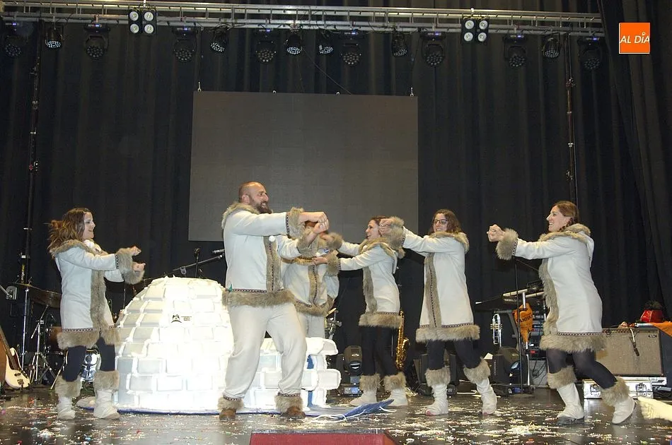 Foto 6 - La Orquesta SMS regresa al baile de disfraces al estilo &lsquo;Juego de Tronos&rsquo; colgando el &lsquo;no hay ...
