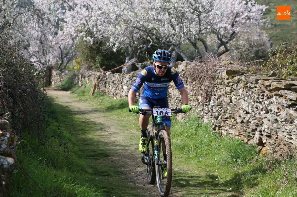 Foto 11 - I Open de Ciclismo BTT XCO Saucelle supera las expectativas con casi 450 participantes  