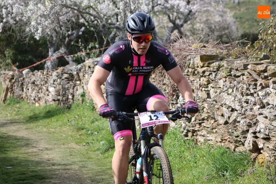 Foto 7 - I Open de Ciclismo BTT XCO Saucelle supera las expectativas con casi 450 participantes  