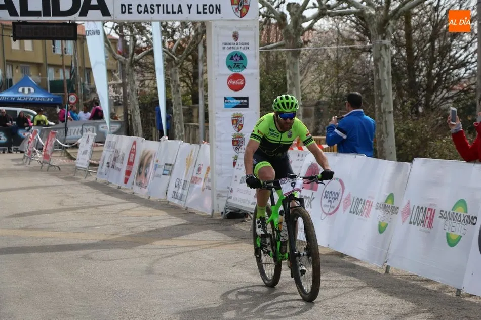 Foto 6 - I Open de Ciclismo BTT XCO Saucelle supera las expectativas con casi 450 participantes  